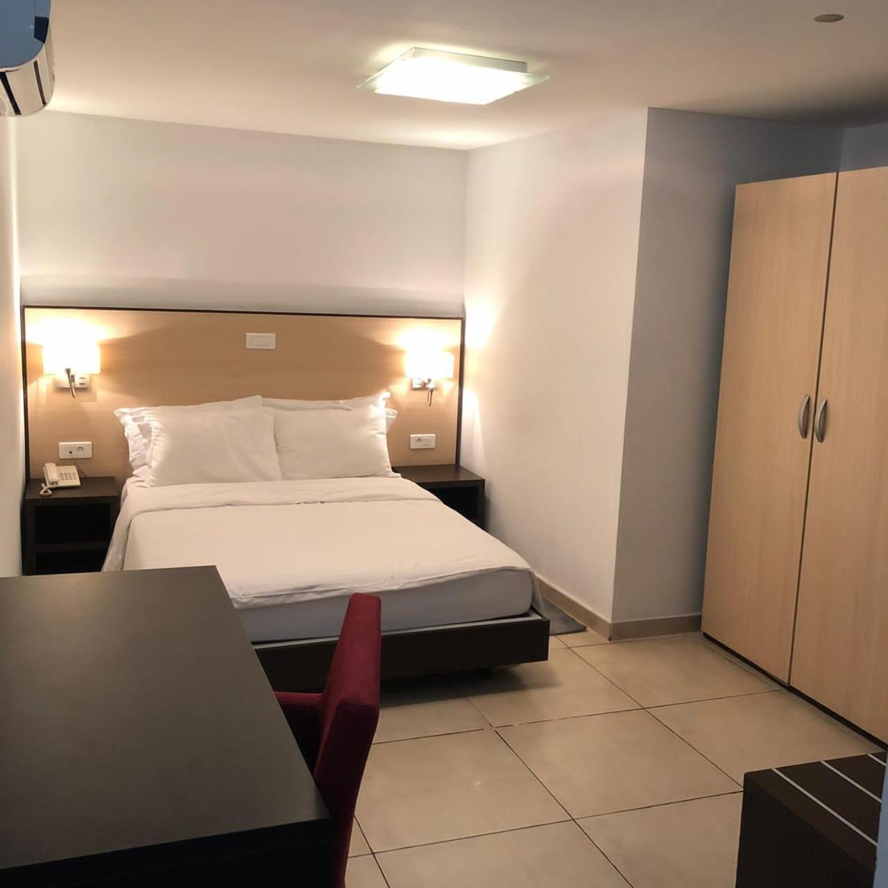 Residence Achenbach أبيدجان الغرفة الصورة